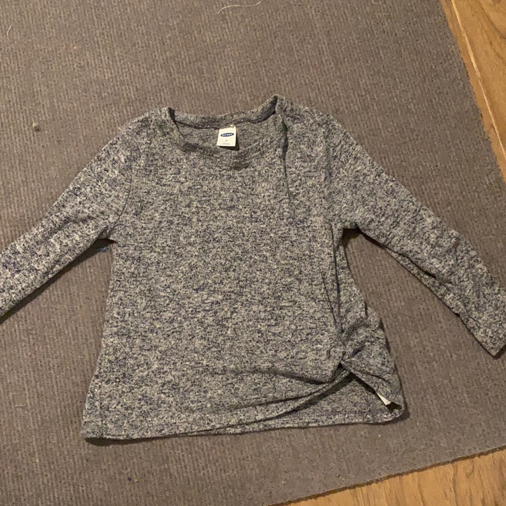 Old Navy. 2T. Blue-grey. Long sleeve.